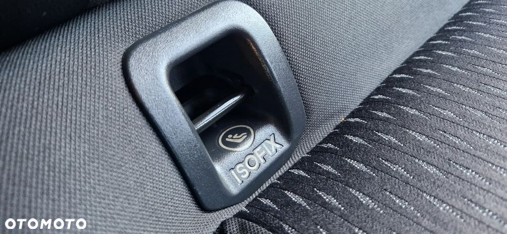 Infiniti Q30 - 14