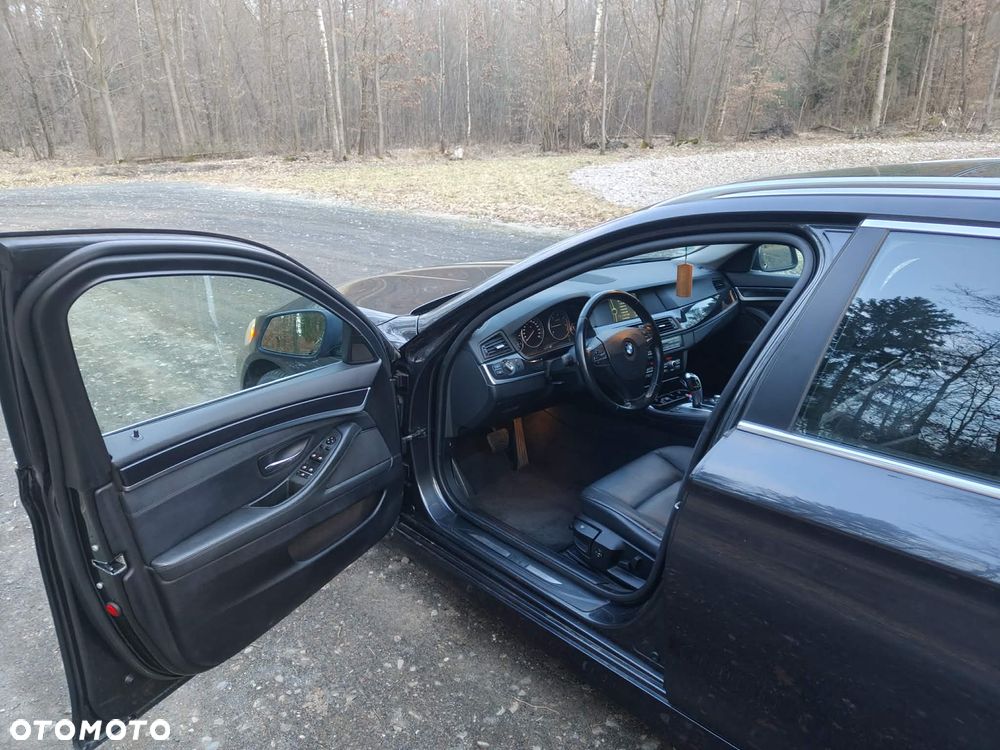 BMW Seria 5 520d - 10
