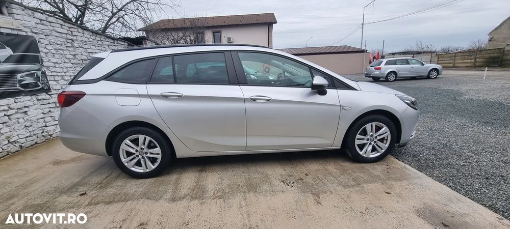 Opel Astra 1.6 D Start/Stop Dynamic - 10