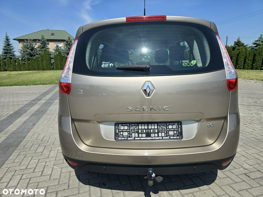 Renault Grand Scenic - 13