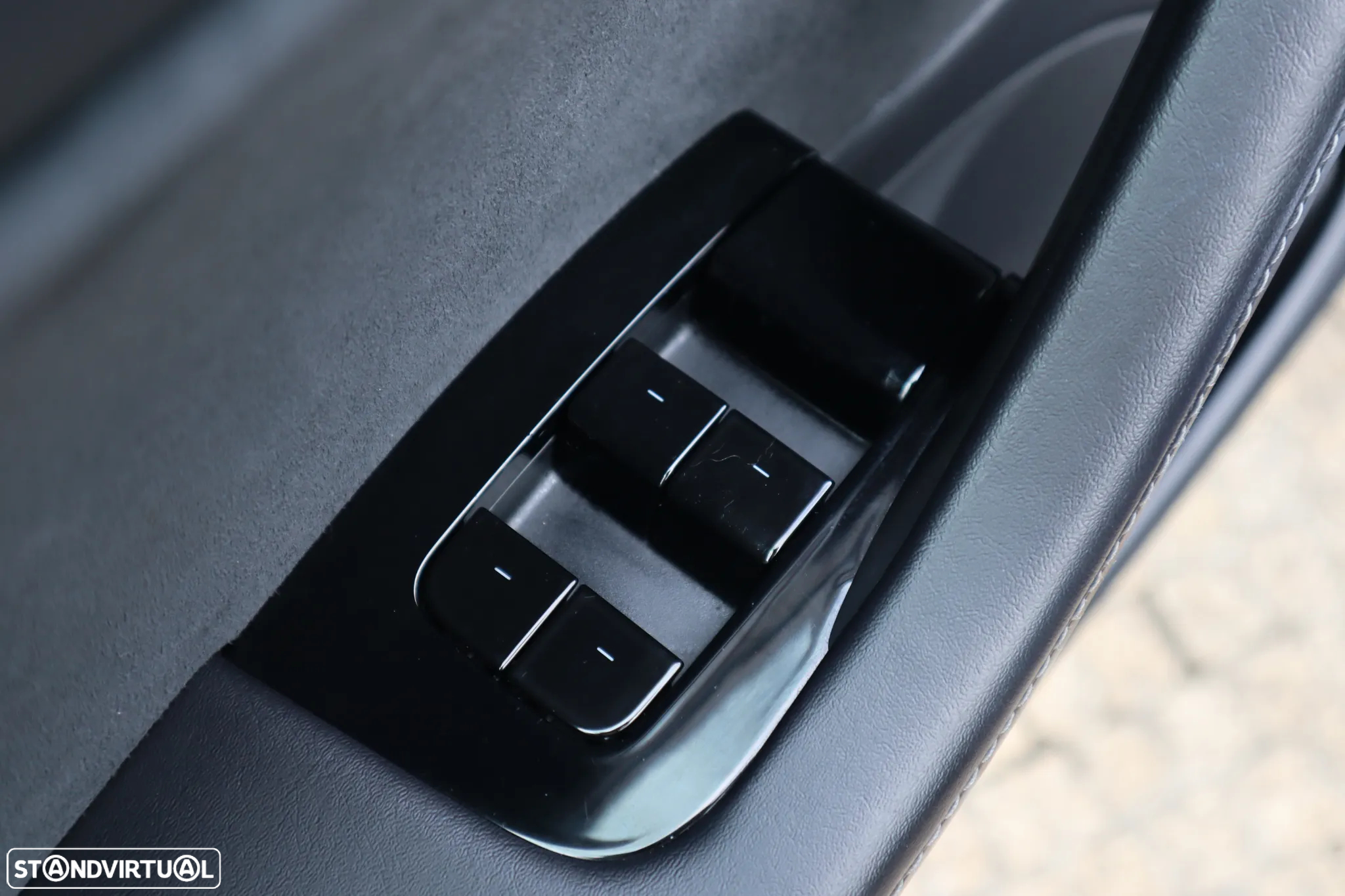 Tesla Model 3 Long-Range RWD - 13