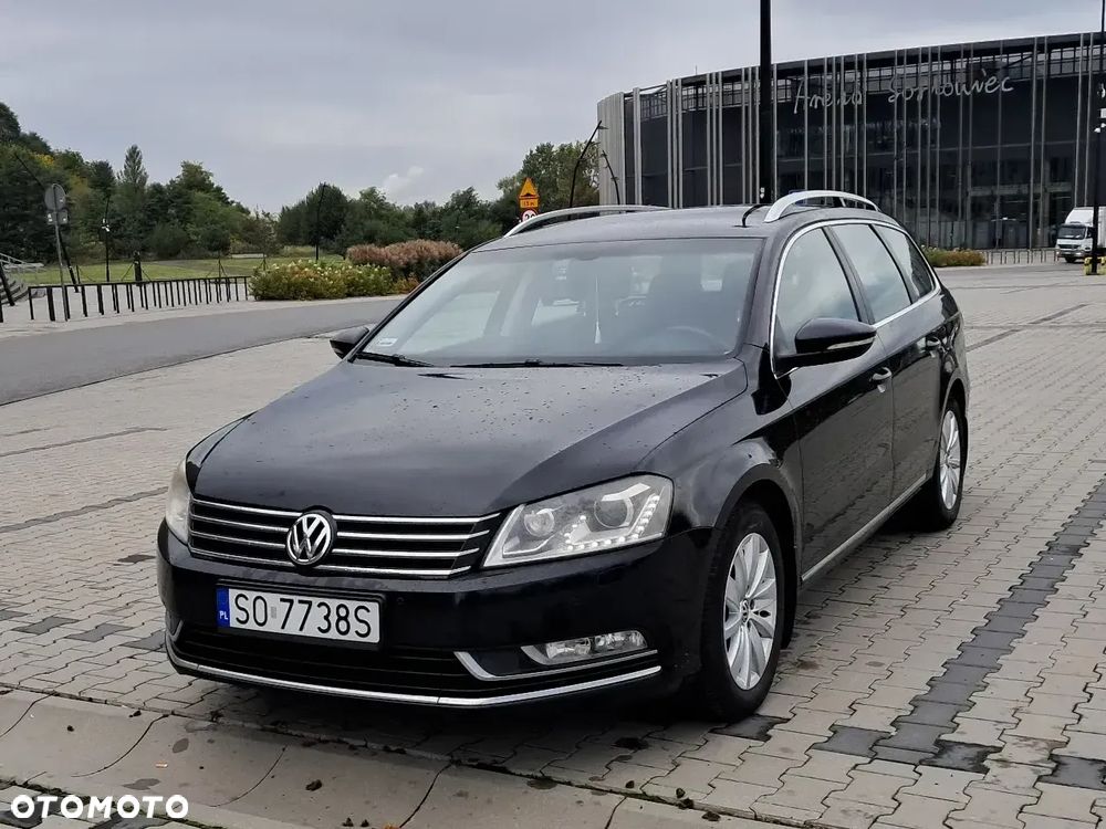 Volkswagen Passat - 1