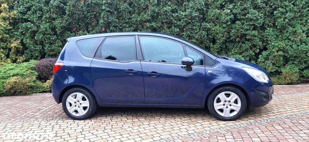 Opel Meriva - 11