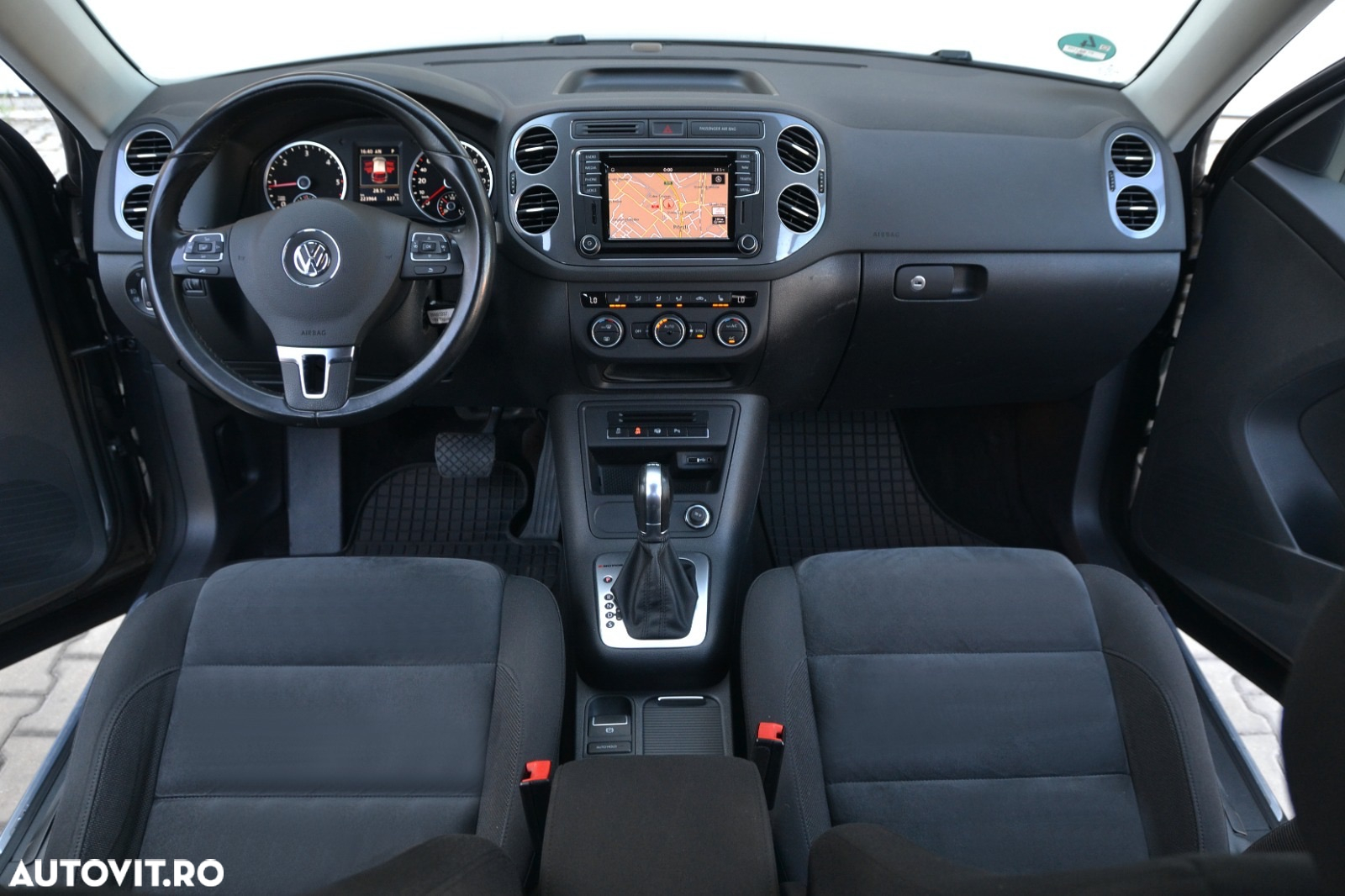Volkswagen Tiguan 2.0 TDI SCR 4MOTION DSG R-Line - 13