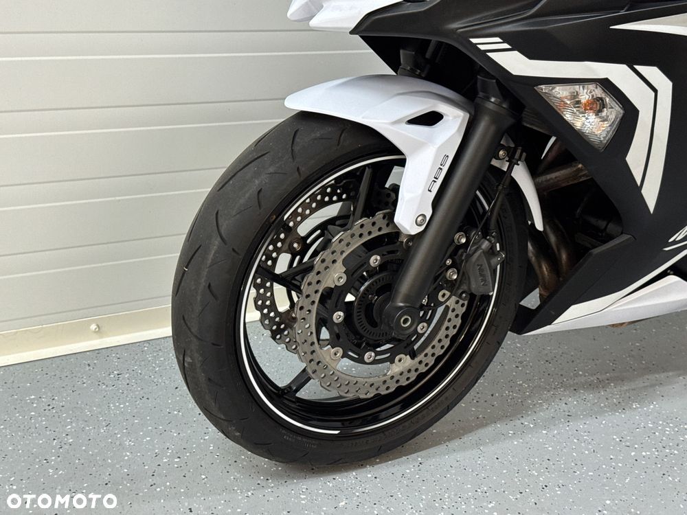 Kawasaki Ninja - 18