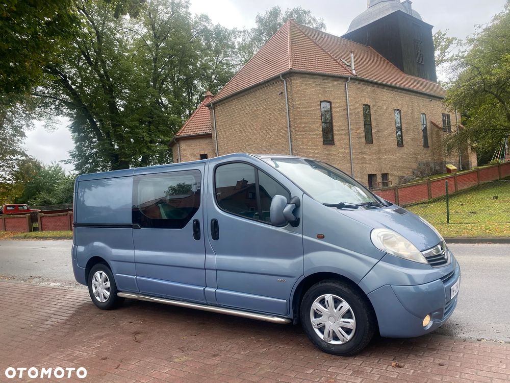 Opel Vivaro - 10