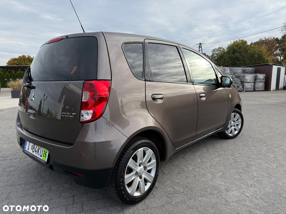 Mitsubishi Colt - 7