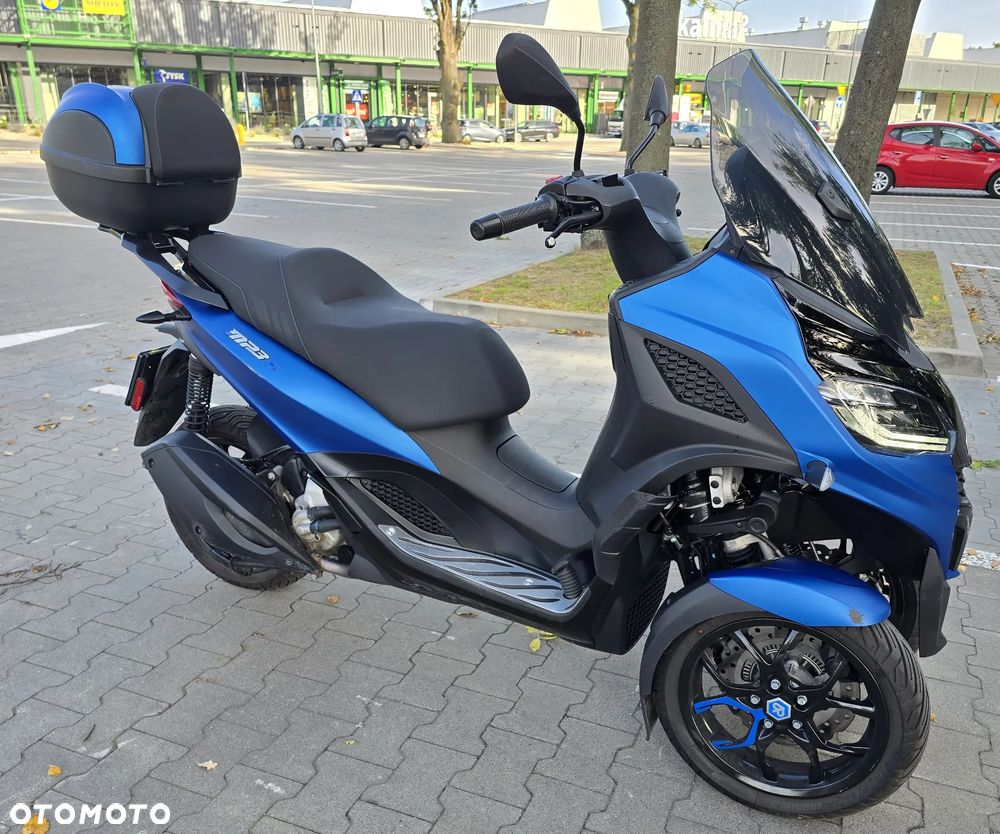 Piaggio MP-3 - 3