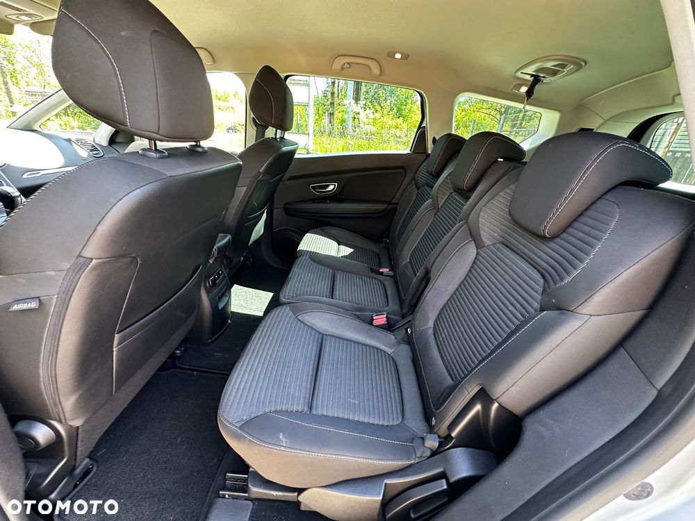 Renault Grand Scenic - 12