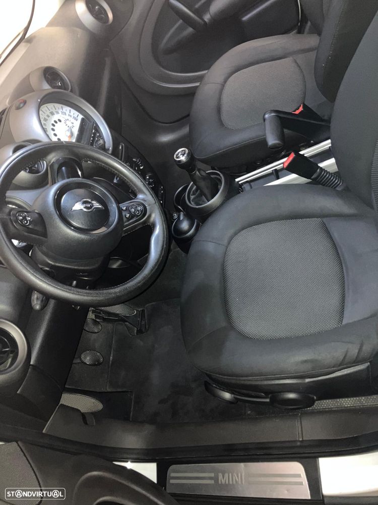 MINI Countryman One D - 28