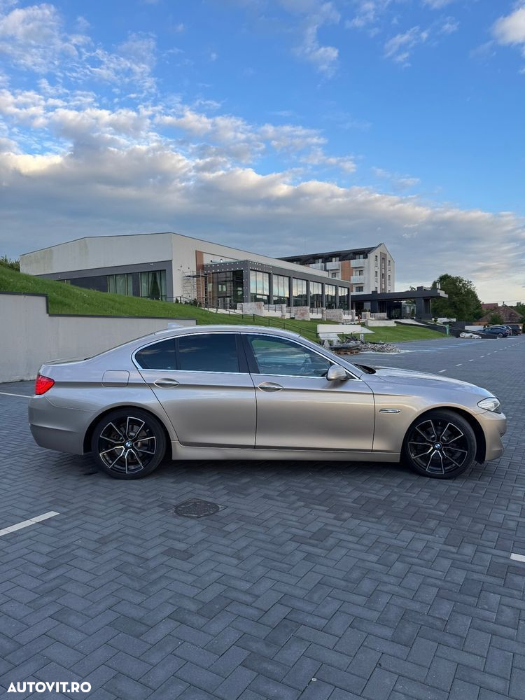 BMW Seria 5 520d EfficientDynamics Edition - 3