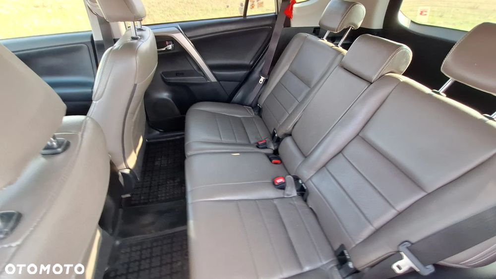 Toyota RAV4 2.0 D-4D Prestige - 12