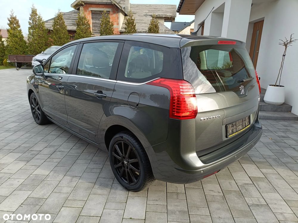 Peugeot 5008 - 9