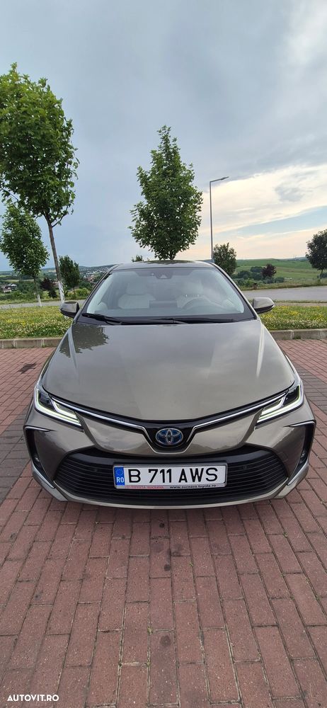 Toyota Corolla - 1