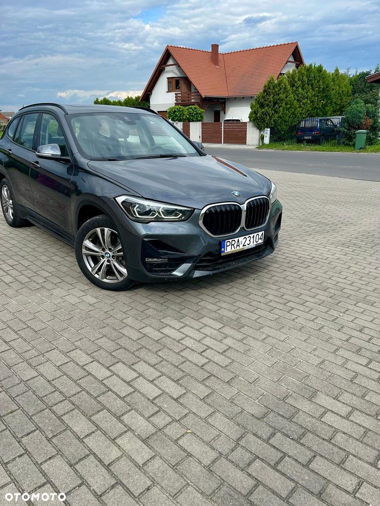 BMW X1 xDrive20d Sport Line - 7