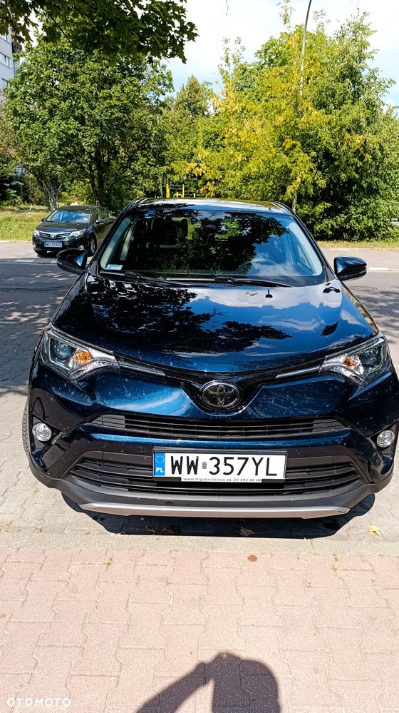 Toyota RAV4 2.0 D-4D Premium 4x2 - 4