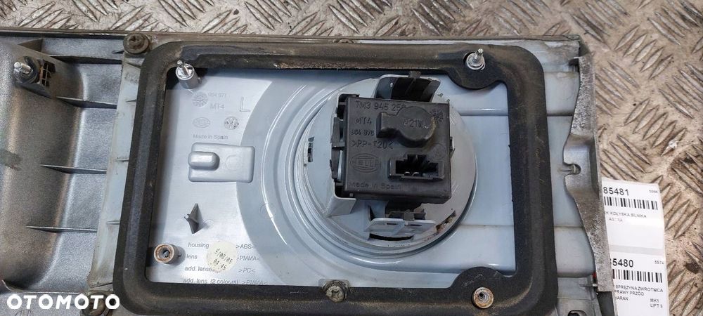BLENDA KLAPY BAGAŻNIKA + LAMPY SHARAN MK1 LIFT II LA7W - 3