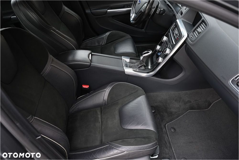 Volvo V60 D5 Geartronic RDesign - 6