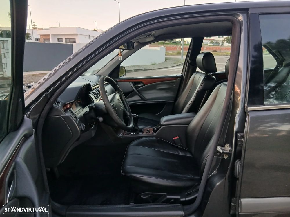 Mercedes-Benz E 220 CDI Elegance - 6