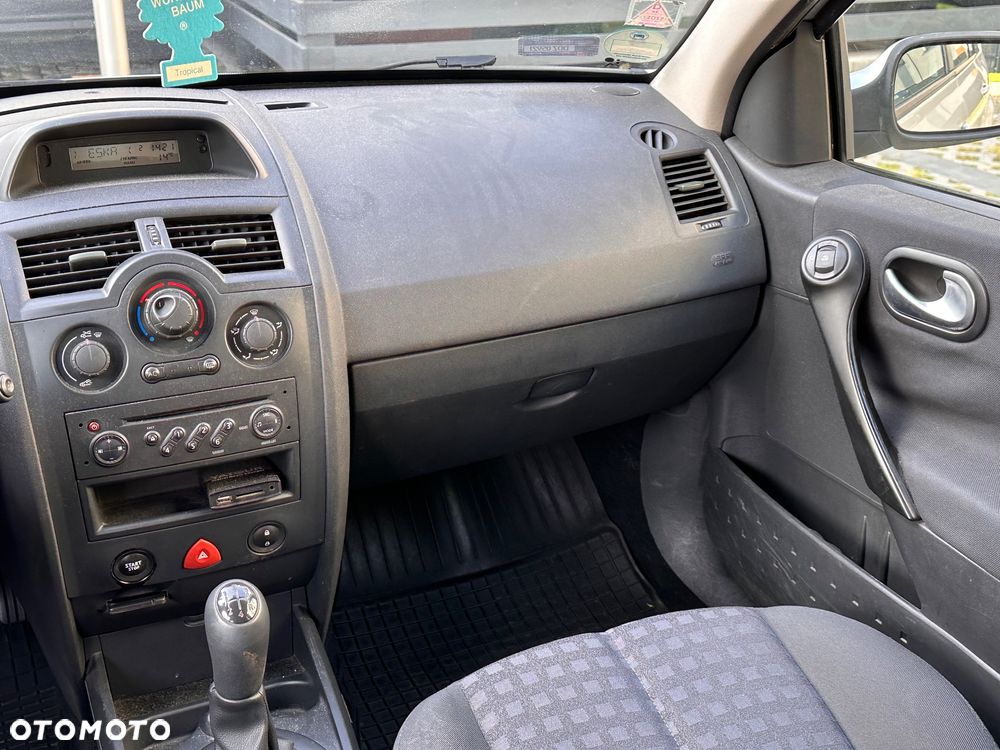 Renault Megane 1.6 Dynamique - 7