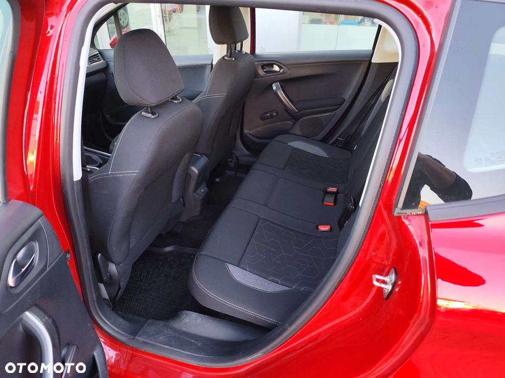 Peugeot 2008 1.2 Pure Tech Active S&S - 7