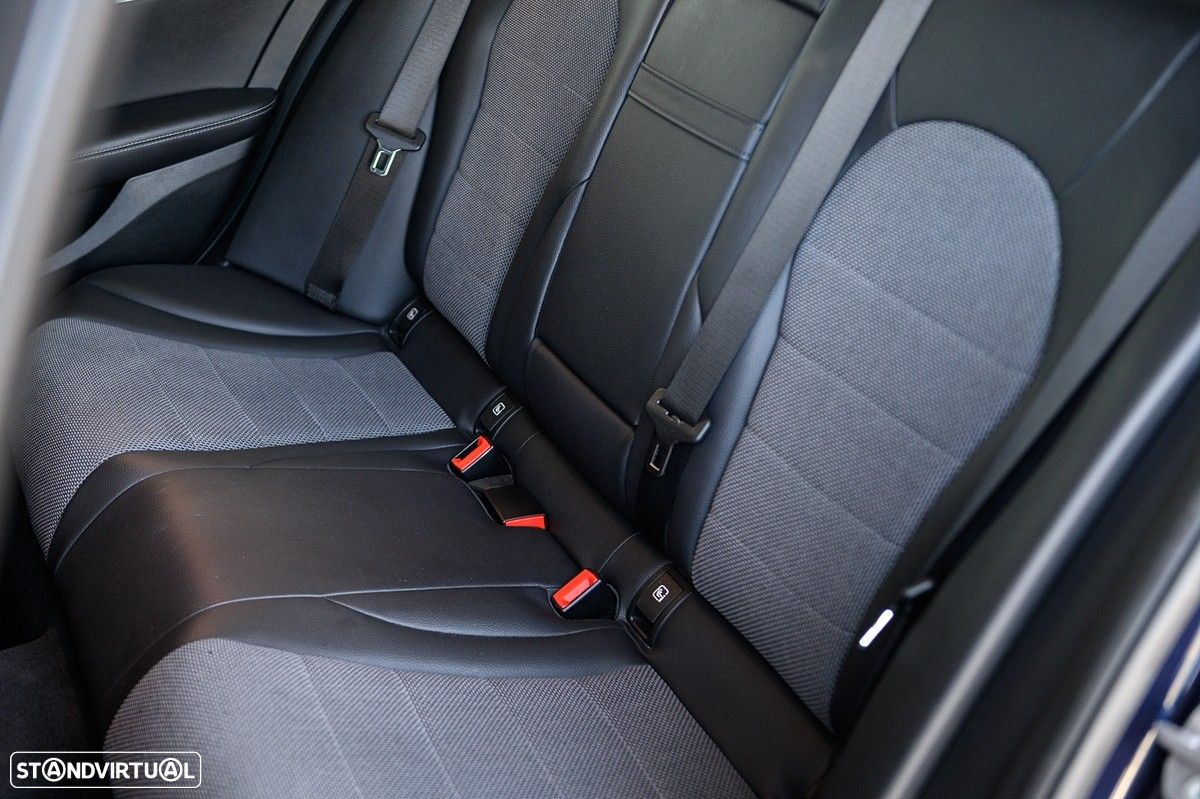 Mercedes-Benz C 300 de Avantgarde - 21