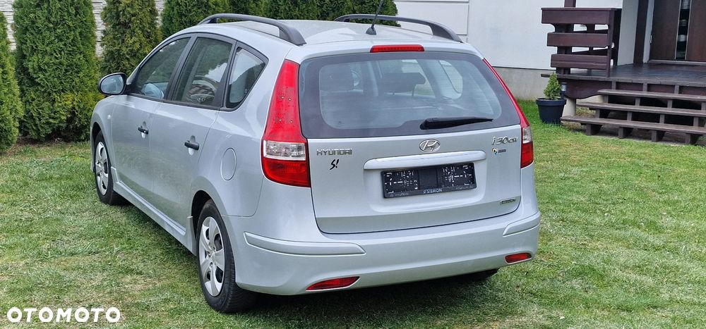 Hyundai i30 1.6 CRDi FIFA WM Edition - 9