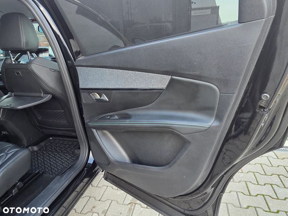 Peugeot 5008 1.5 BlueHDI Allure S&S EAT8 - 31