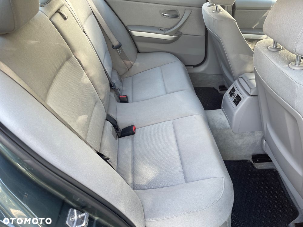 BMW Seria 3 320i - 19