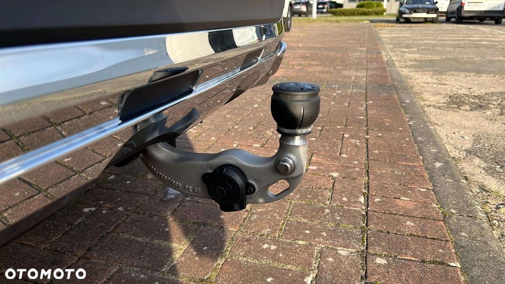 Mercedes-Benz GLC - 19