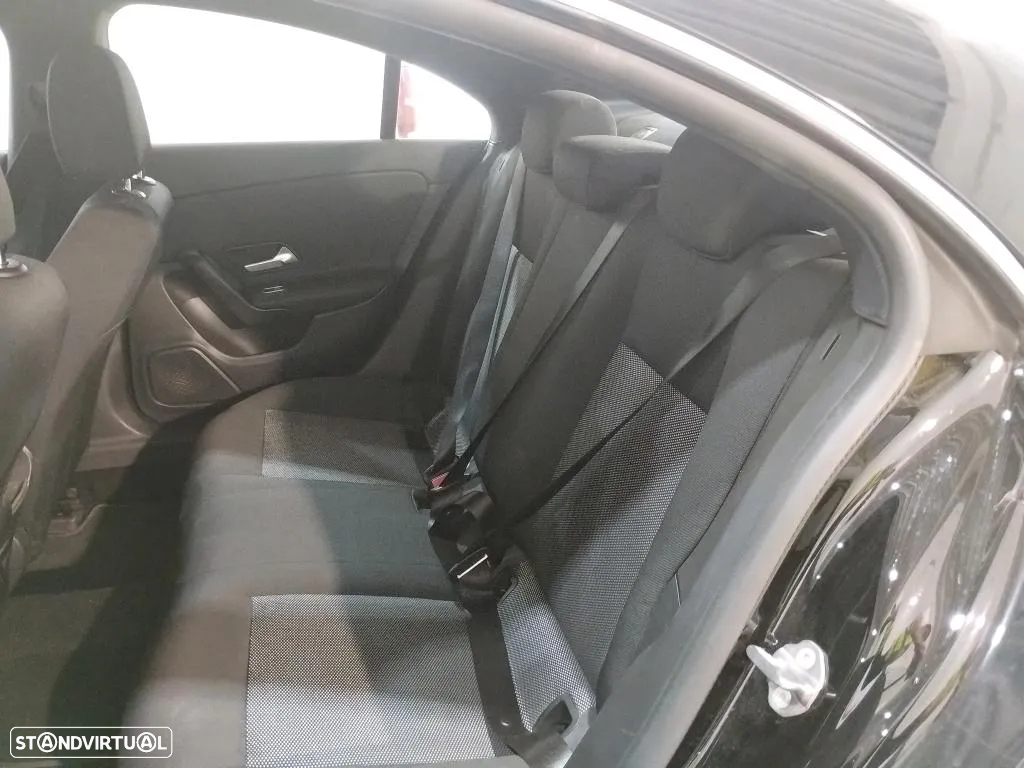 Mercedes-Benz CLA 180 d Style Aut. - 11