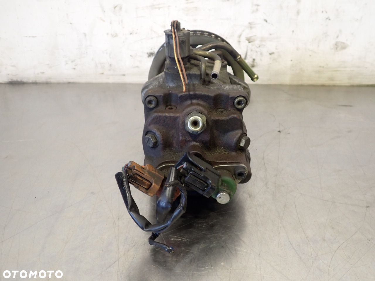 POMPA WTRYSKOWA TOYOTA COROLLA E12 22100-27010 - 3