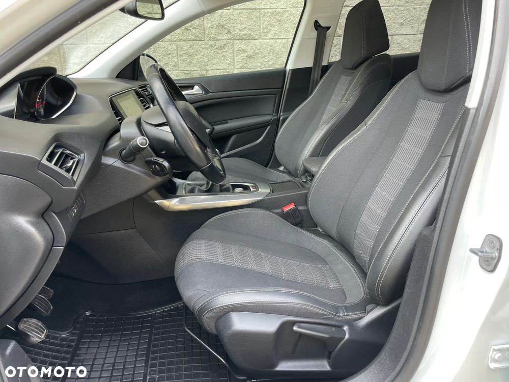 Peugeot 308 BlueHDi 130 Stop & Start Allure - 9