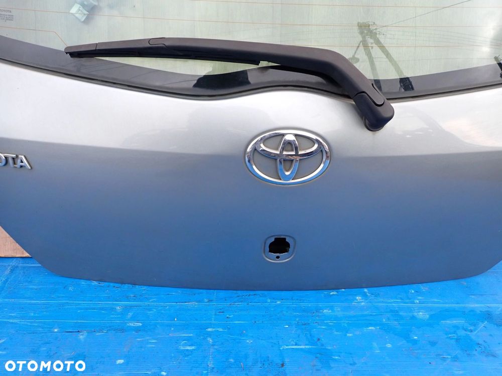 TOYOTA YARIS II 06- KLAPA TYLNA BAGAŻNIKA 1F8 - 4