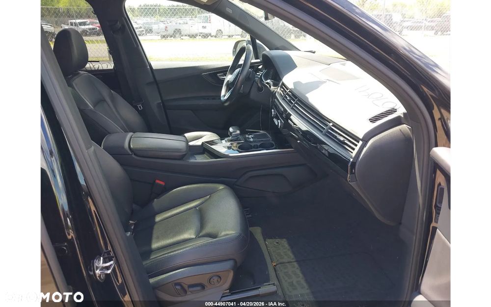 Audi Q7 - 7