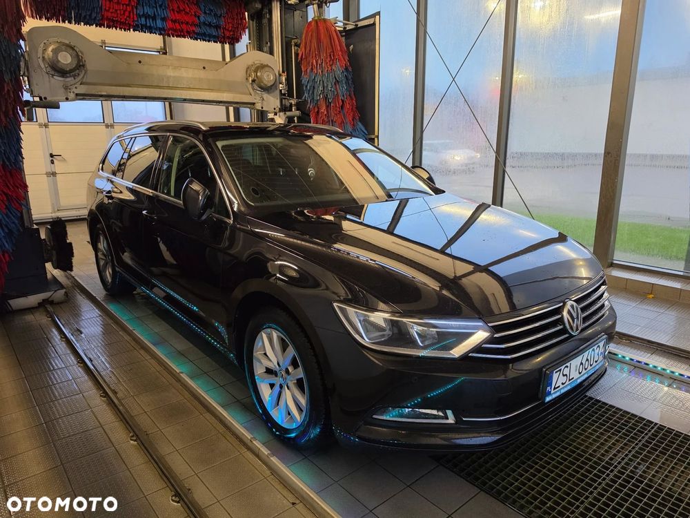 Volkswagen Passat 2.0 TDI SCR DSG Business - 4