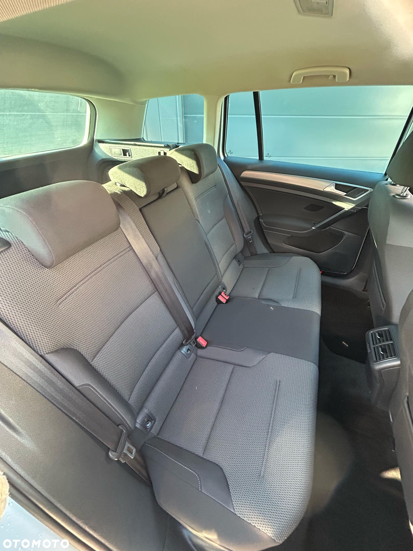 Volkswagen Golf - 17