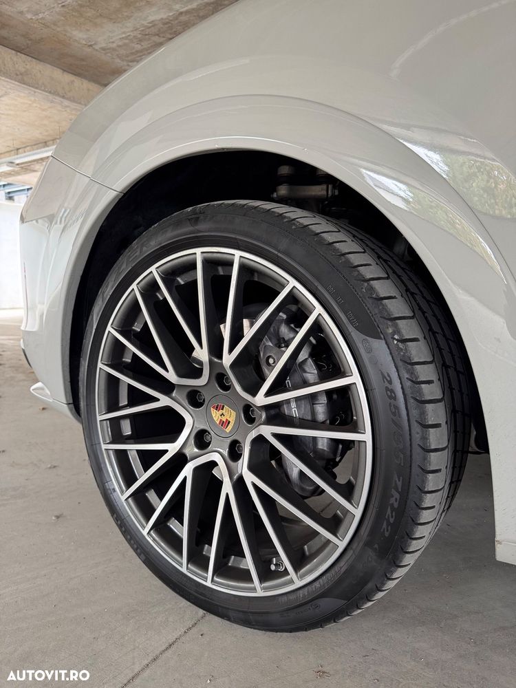 Porsche Cayenne Coupe Tiptronic S Platinum Edition - 3