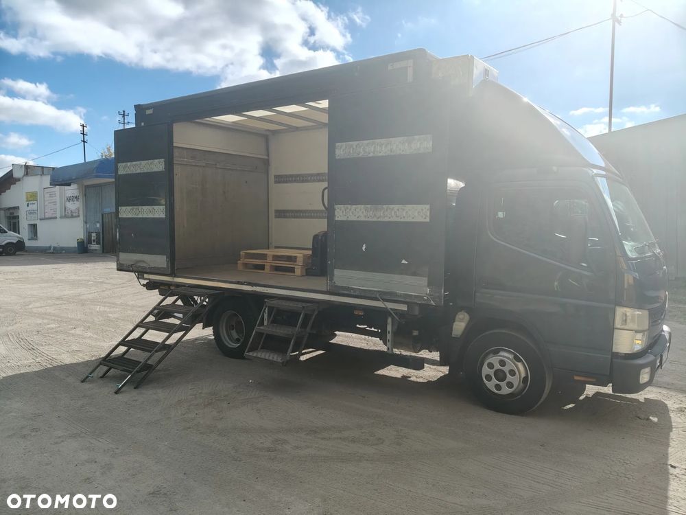 Mitsubishi FUSO CANTER - 1