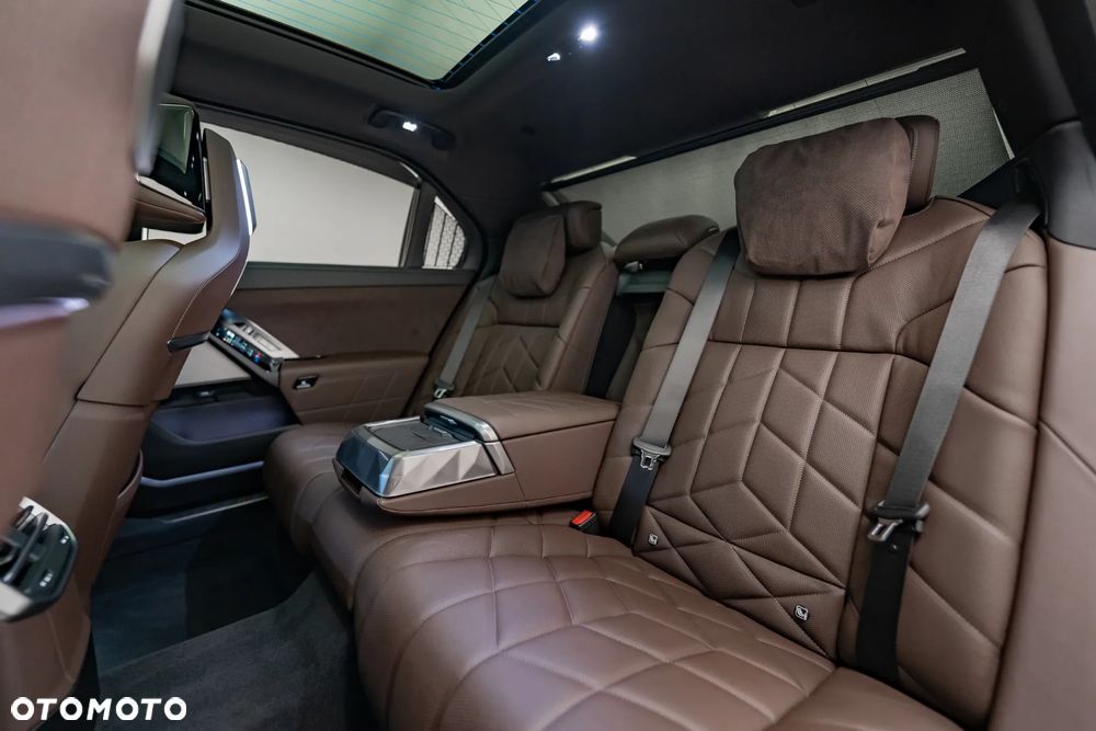 BMW Seria 7 740 xDrive mHEV sport - 21