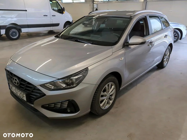 Hyundai i30 1.5 DPI Classic +