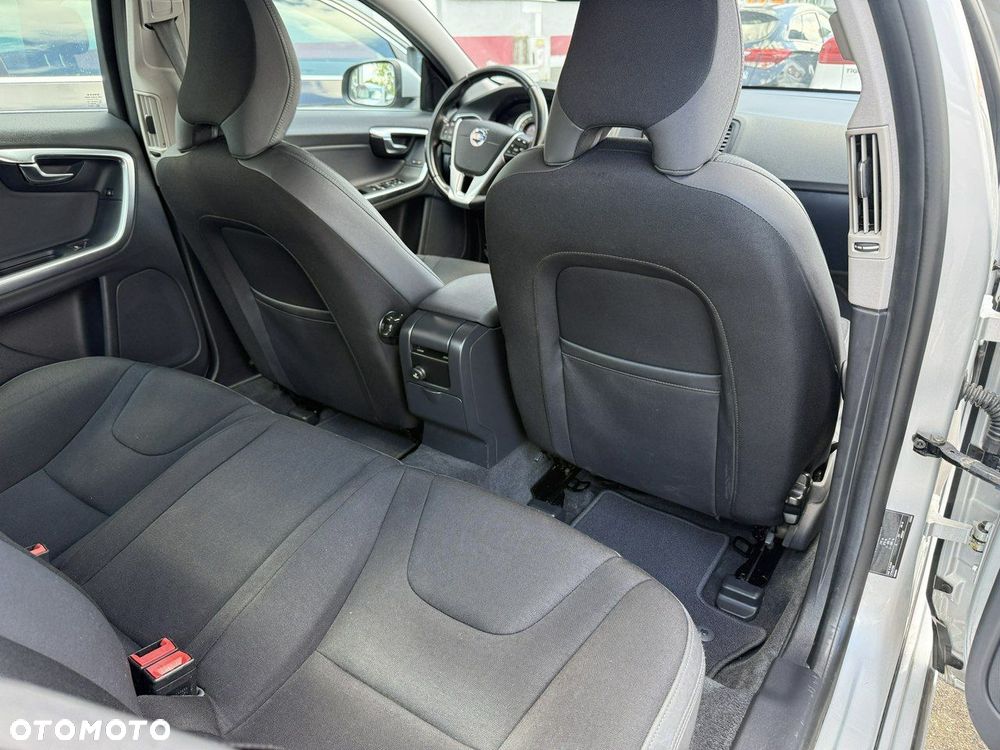 Volvo S60 - 38