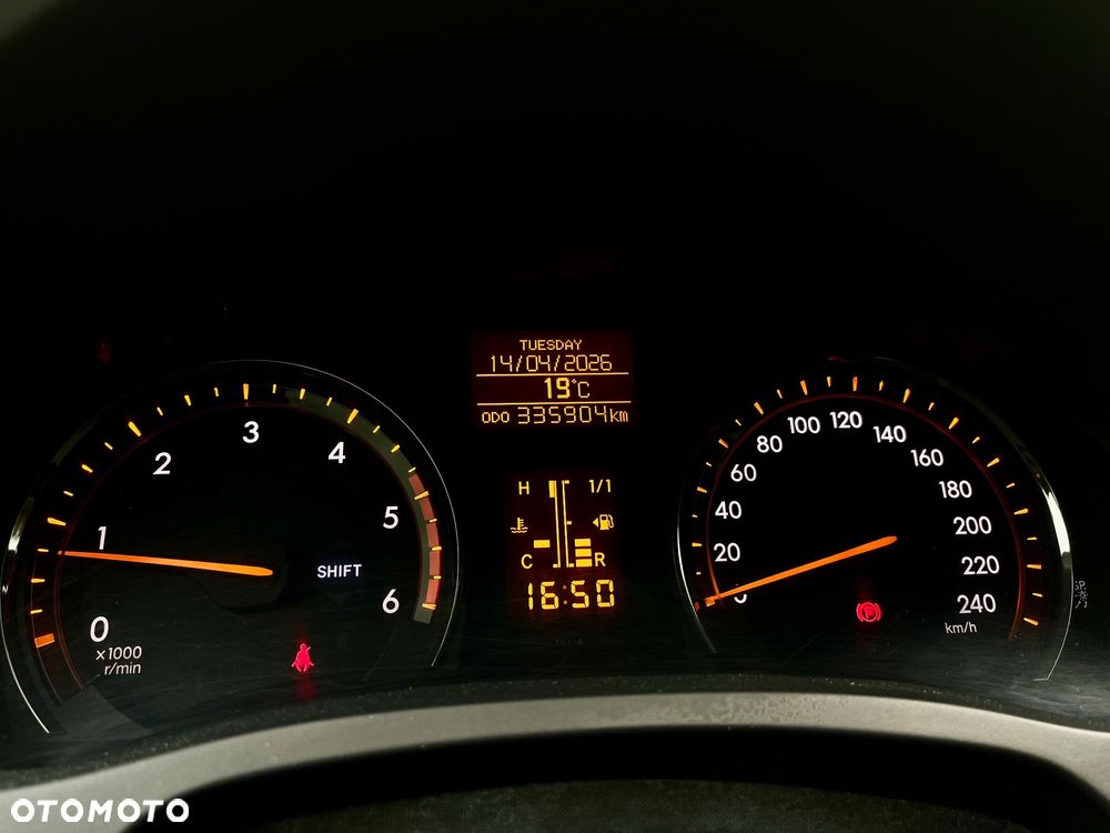 Toyota Avensis 2.0 D-4D - 12