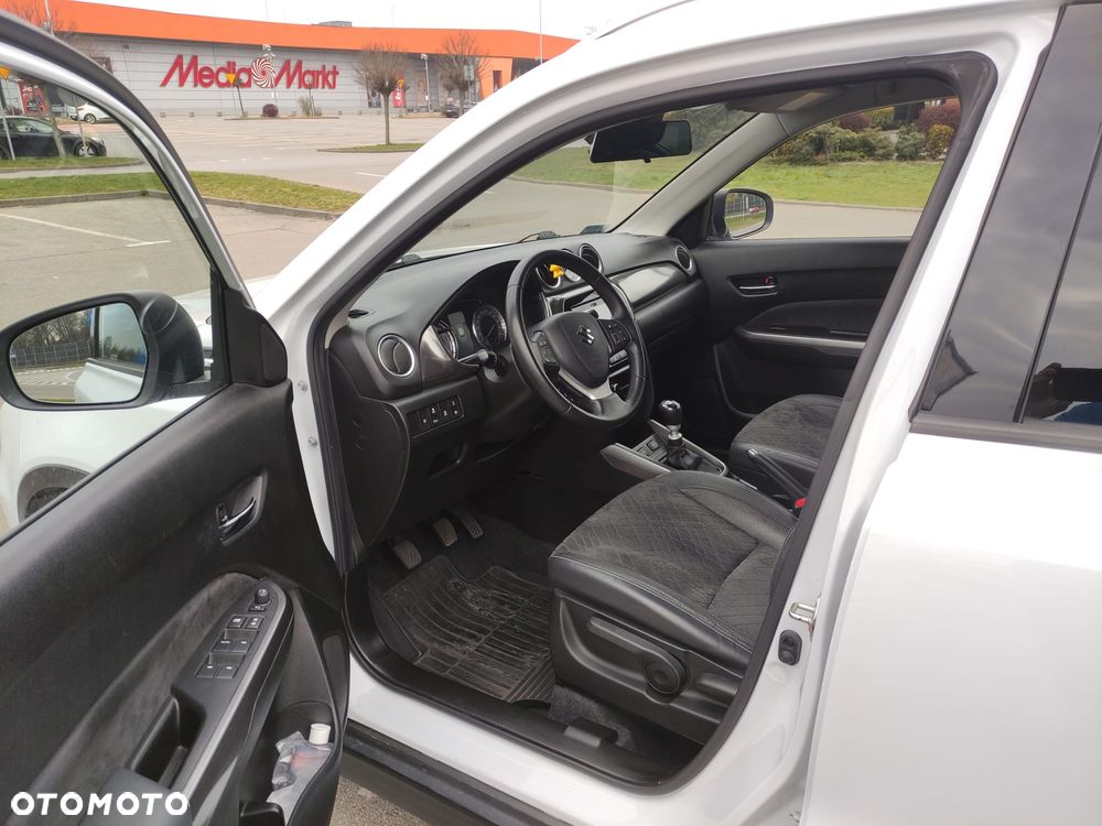Suzuki Vitara 1.4 Boosterjet Elegance 2WD - 20