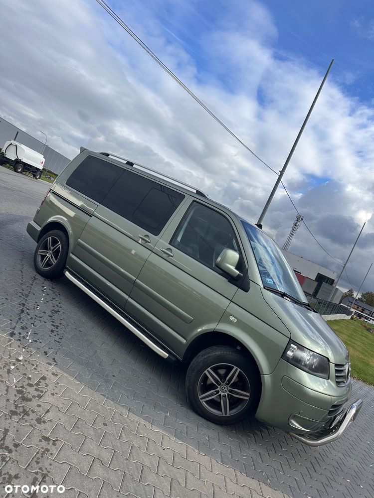 Volkswagen Multivan - 26