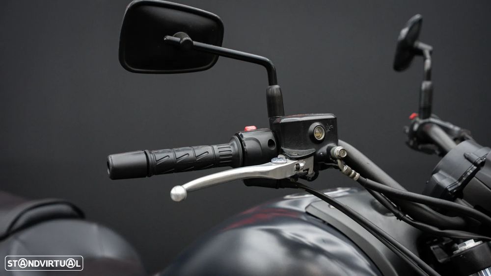 Kawasaki Vulcan 650 S - 11