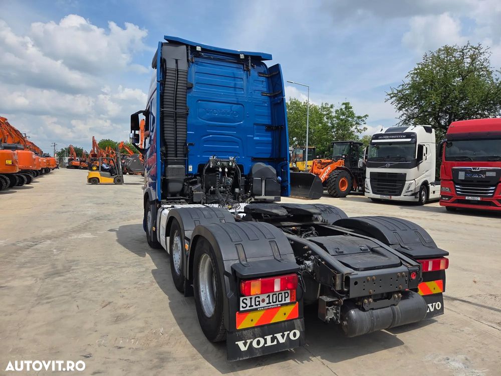 Volvo FH500, 6x2/4-AXA LIFTABILA si VIRATOARE, 500 CP euro 6, 2018, 553.963km, rulat in GERMANIA, Aeropachet, 2 paturi, frigider, 2 girofaruri, 2 rezervoare total 600l, Carte identitate RAR, posibil leasing 2 ani-STARE FOARTE BUNA-PROMOTIE 46.900 EUR+tva - 40