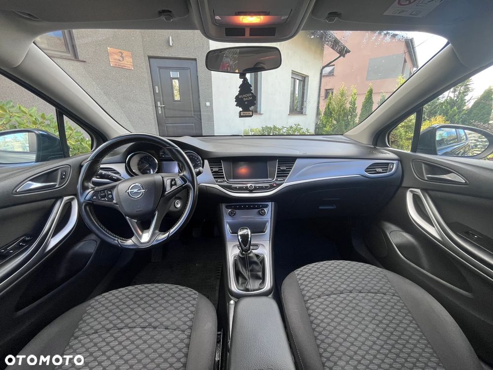 Opel Astra 1.4 T Dynamic - 8