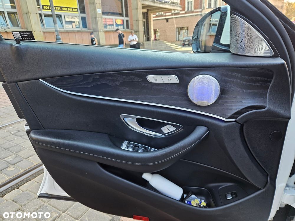 Mercedes-Benz Klasa E 220 d 9G-TRONIC - 17