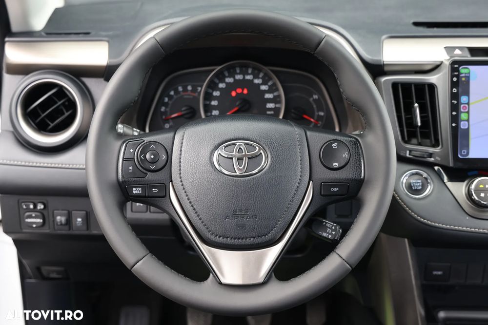 Toyota RAV4 2.0 D-4D 4x4 - 27